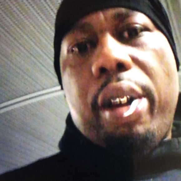 Meet your Posher, Carlos - Picture 1 of 1